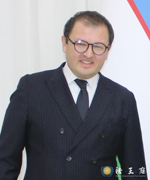  Nodir Jumanyozov