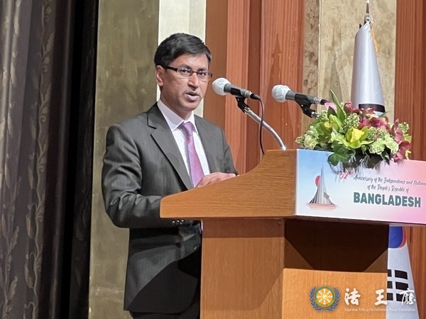  Ambassador of Bangladesh to Korea Delwar Hossain
