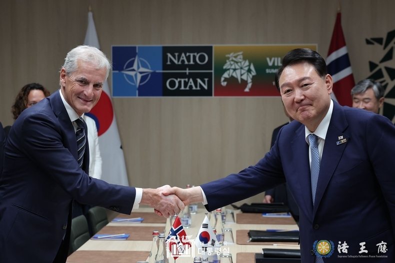  President Yoon Suk-yeol holds a summit with Norwegian Prime Minister Jonas Gahr Støre on July 11.