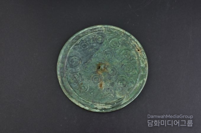 청동거울(고려, 함열와리 금성유적 출토)