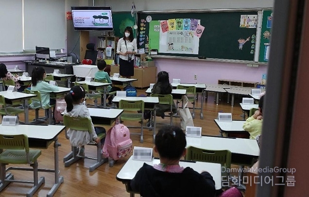 교사가 이끄는 ‘교실 혁명’…혁신 리더 교사 100명 선발한다