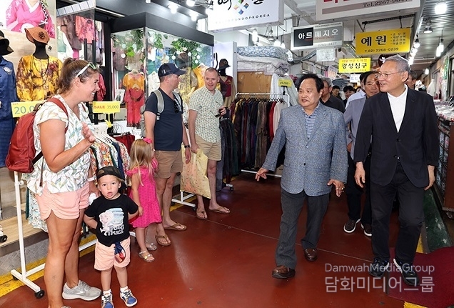 외국인 관광객 입국절차 간소화…체류기간 늘려 관광소비 촉진